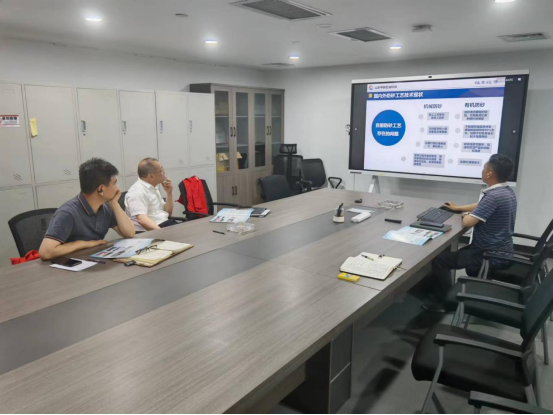 Technical exchange between Shandong Zhonglian and Dongsheng Oil Company's Process Institute